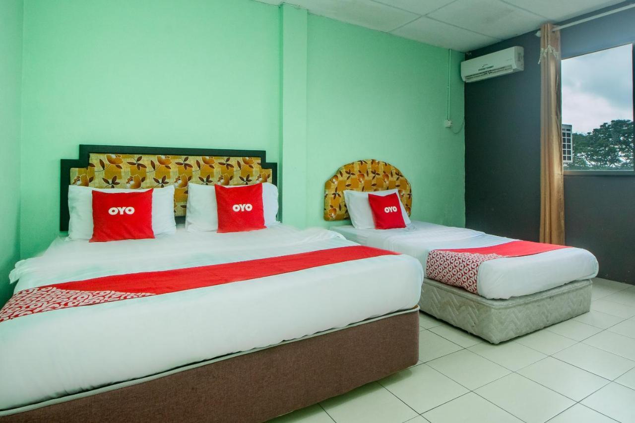 Oyo 90124 Payang Puri Baru Hotel Sarikei Extérieur photo
