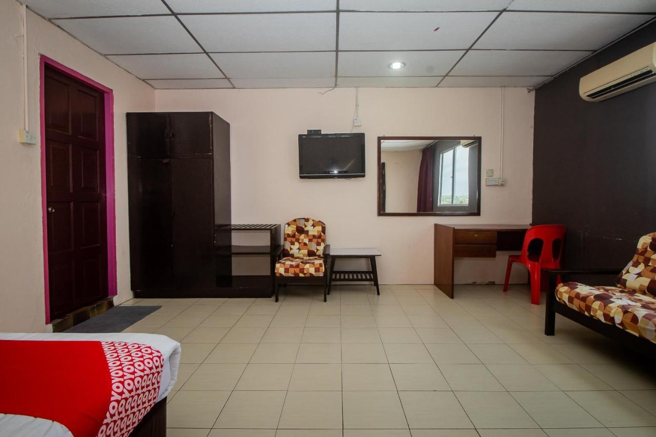 Oyo 90124 Payang Puri Baru Hotel Sarikei Extérieur photo