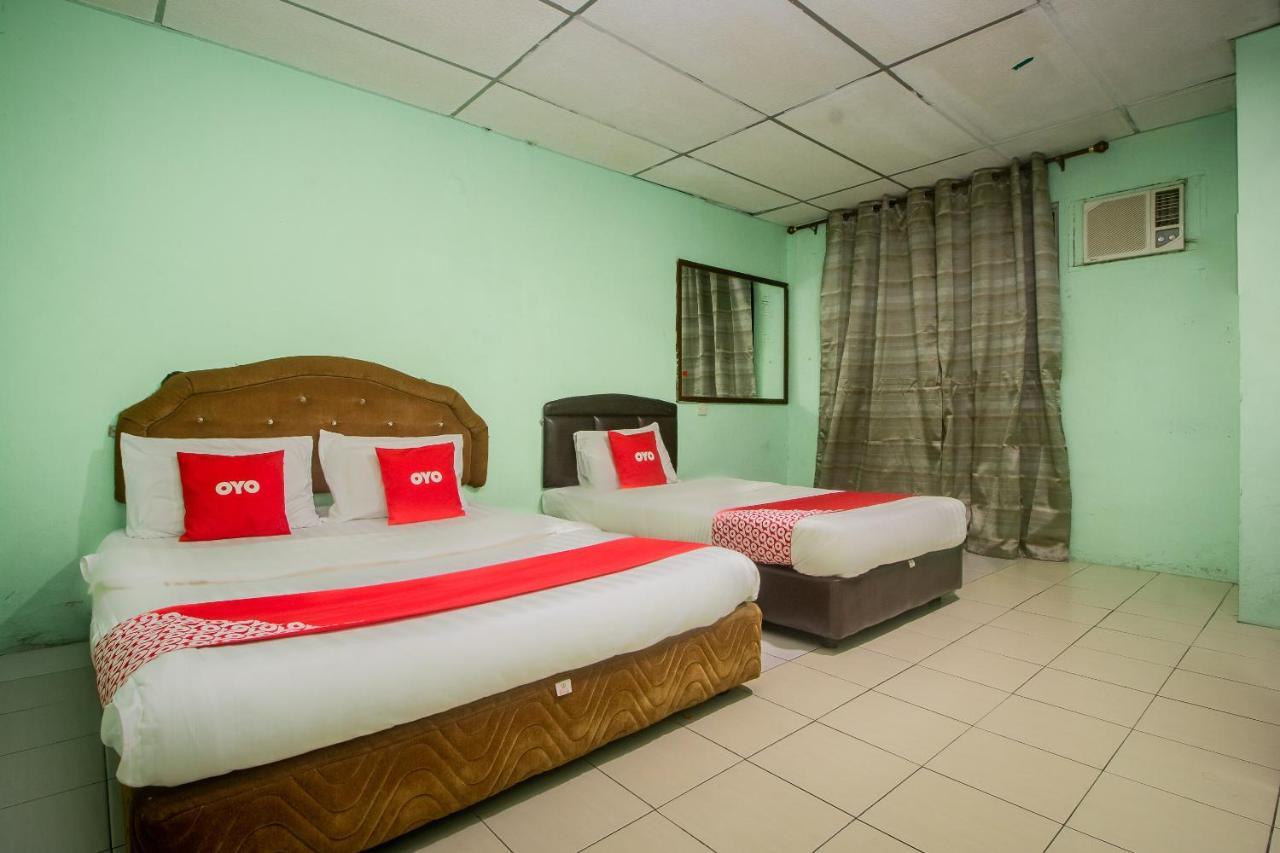 Oyo 90124 Payang Puri Baru Hotel Sarikei Extérieur photo